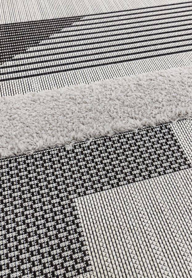 Килим для вулиці і дому Monty Black/Grey Geometric Indoor/Outdoor MN05 160x230 см