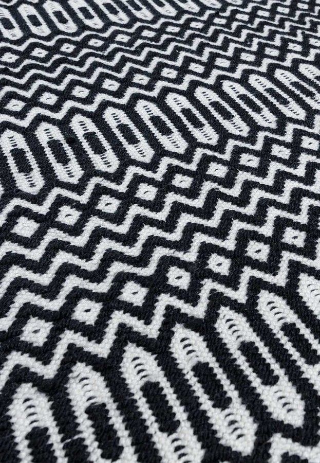 Еко килим для вулиці і дому Halsey Black Geometric 200x290 см